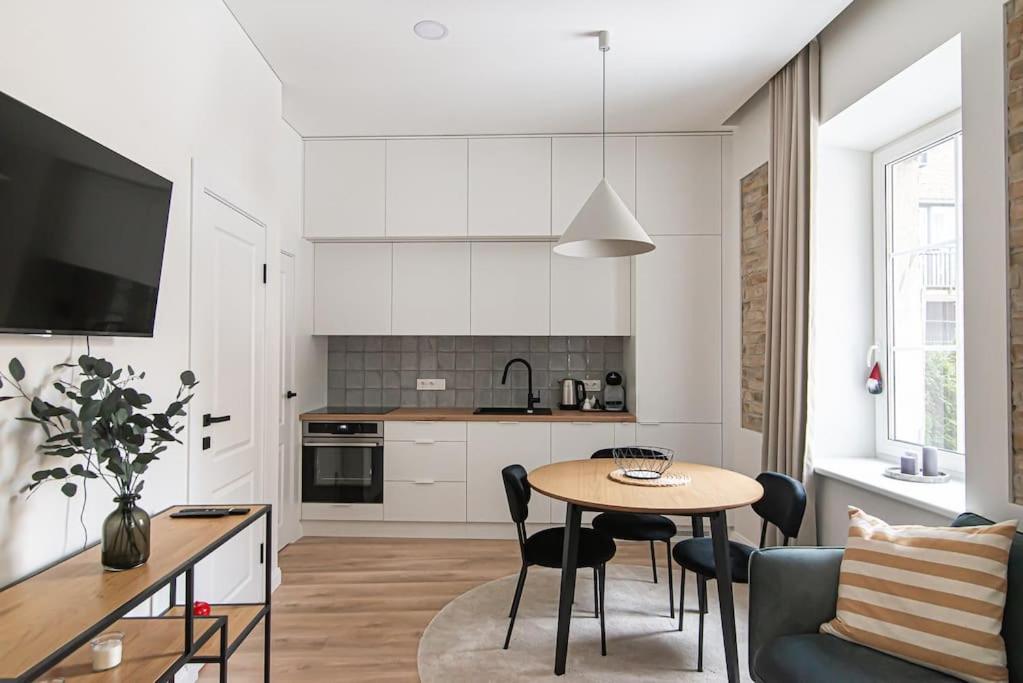 New And Modern In Old Town By Urban Rent Appartamento *